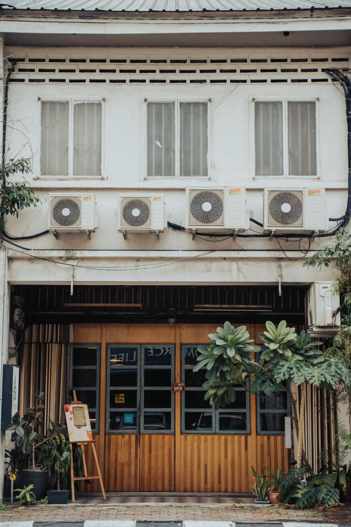 De Cafe & Rest House Ипох Екстериор снимка